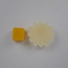 Load image into Gallery viewer, Soy Wax Melts – 3 Pack (Everyday Favorite)