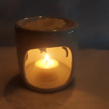 Load image into Gallery viewer, Scented Soy Tea Light Bundle – 5 Packs (15 Tea Lights) – Great Value