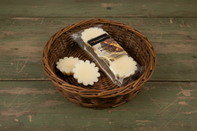 Load image into Gallery viewer, Soy Wax Melts – 3 Pack (Everyday Favorite)
